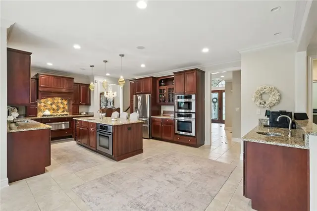 150 Silver Creek Dr gallery image 8