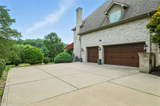 150 Silver Creek Dr gallery image 19