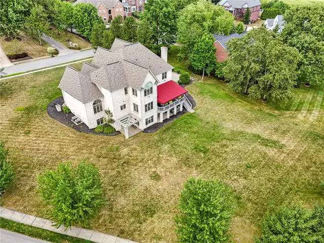 150 Silver Creek Dr gallery image 44