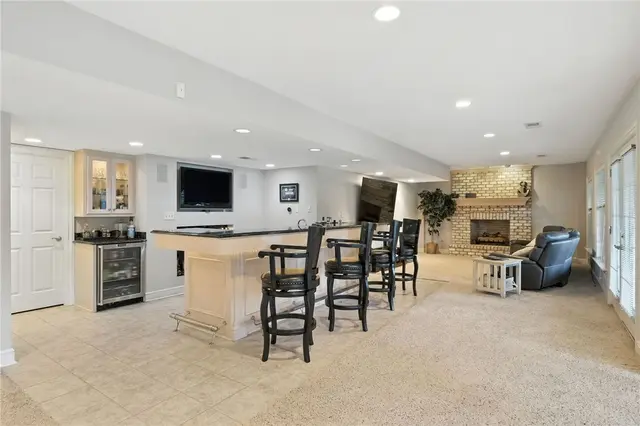 150 Silver Creek Dr gallery image 49