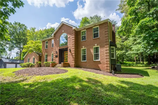 150 Wildflower Ln gallery image 21