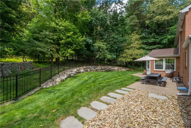 150 Wildflower Ln gallery image 23