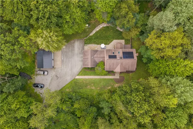 150 Wildflower Ln gallery image 34