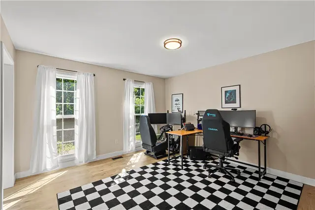150 Wildflower Ln gallery image 35