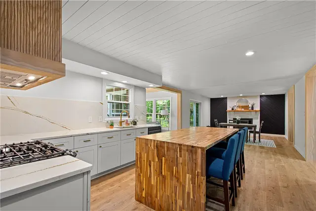 150 Wildflower Ln gallery image 37