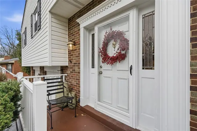 1500 Fernledge Dr gallery image 8