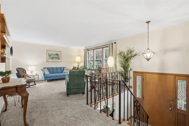 1500 Fernledge Dr gallery image 10