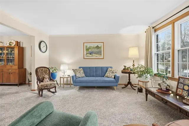 1500 Fernledge Dr gallery image 12