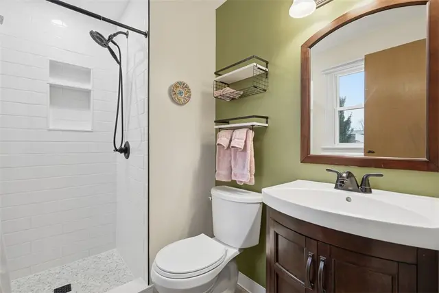 1500 Fernledge Dr gallery image 29