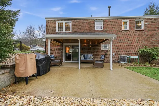 1500 Fernledge Dr gallery image 34