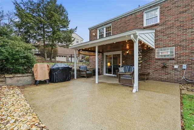1500 Fernledge Dr gallery image 36