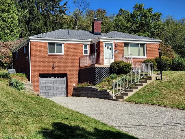 1503 Van Dr