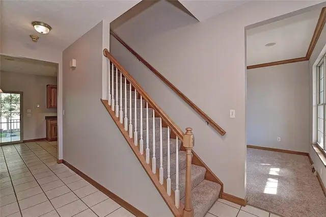 1505 Squire Ridge Dr gallery image 3