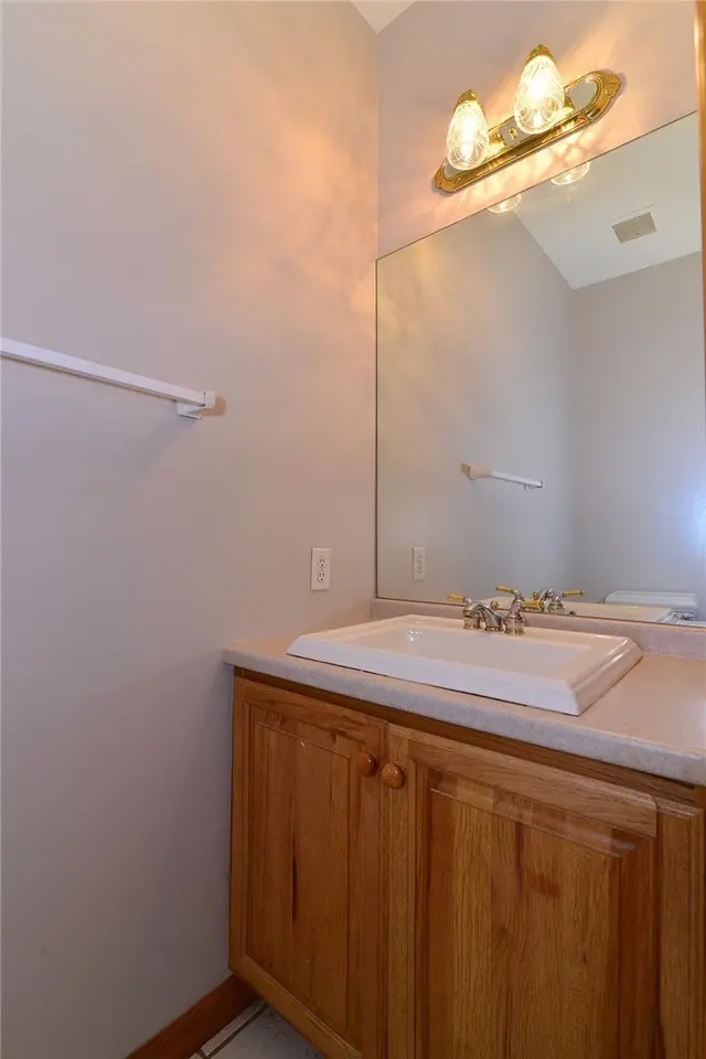 1505 Squire Ridge Dr gallery image 5