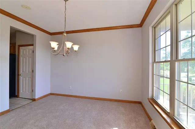 1505 Squire Ridge Dr gallery image 12