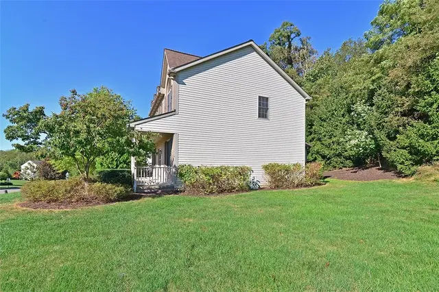 1505 Squire Ridge Dr gallery image 18