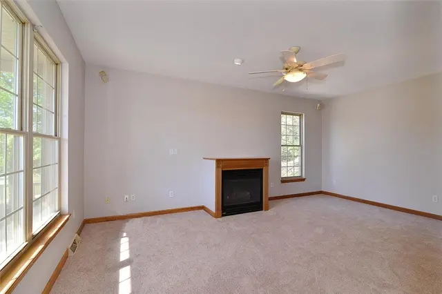 1505 Squire Ridge Dr gallery image 20