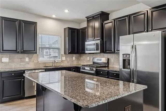 151 Curtis Ct gallery image 9