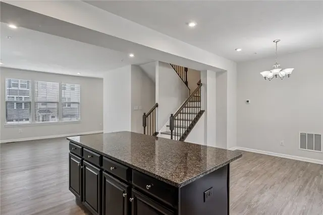 151 Curtis Ct gallery image 13