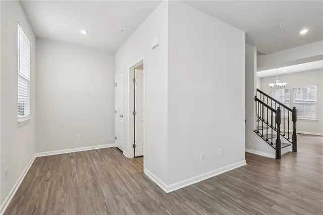 151 Curtis Ct gallery image 18