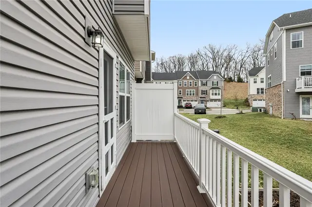 151 Curtis Ct gallery image 31
