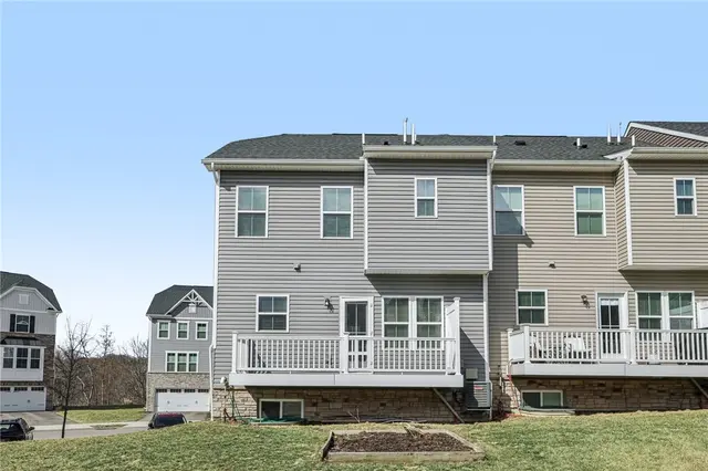 151 Curtis Ct gallery image 34