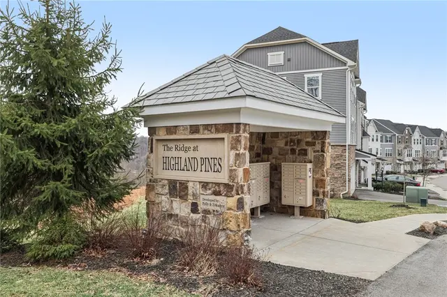 151 Curtis Ct gallery image 36
