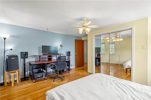 151 Ferndale Ave gallery image 10