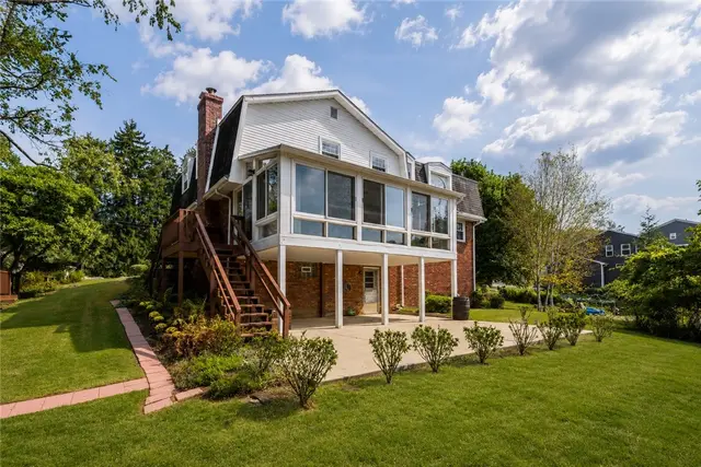 151 Ferndale Ave gallery image 37