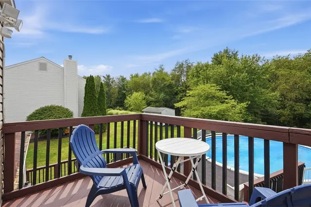 151 Woodbine Dr gallery image 5