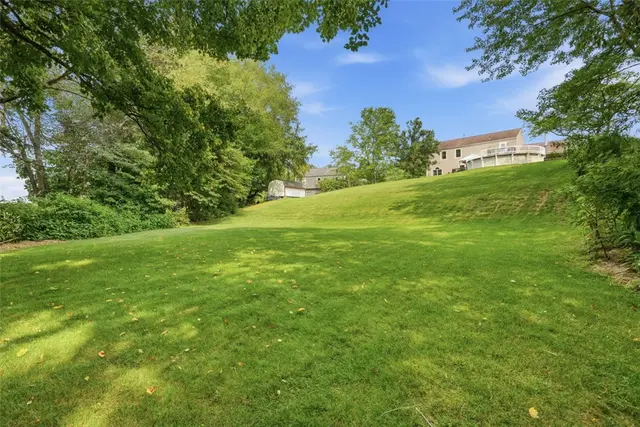 151 Woodbine Dr gallery image 8