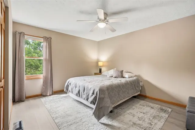 151 Woodbine Dr gallery image 14