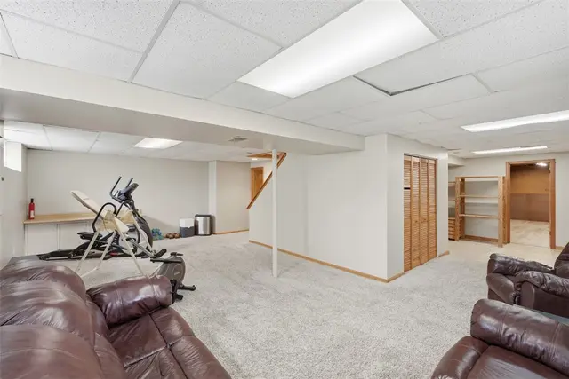 151 Woodbine Dr gallery image 23