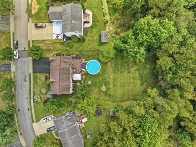 151 Woodbine Dr gallery image 25