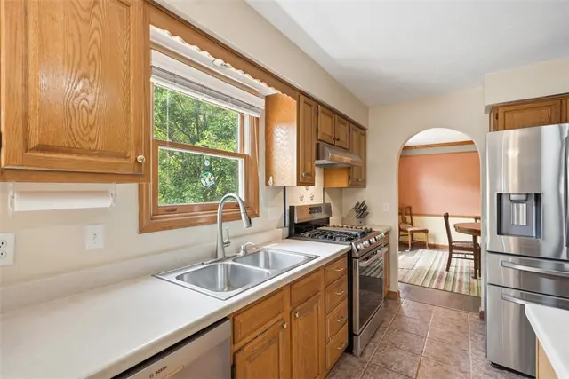 151 Woodbine Dr gallery image 27