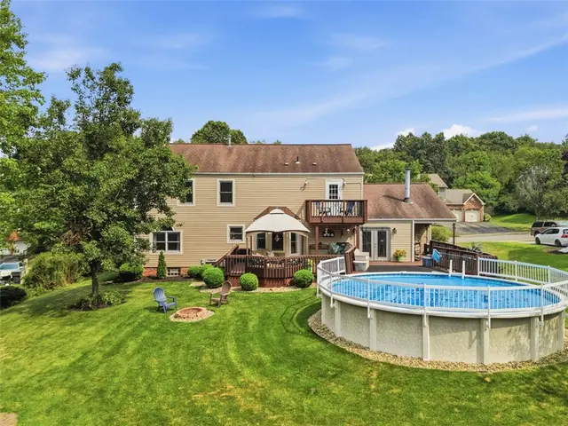 151 Woodbine Dr gallery image 31