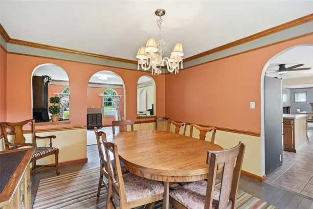 151 Woodbine Dr gallery image 36