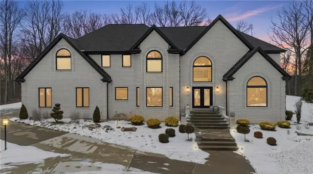 1514 Fox Chase Dr gallery image 6