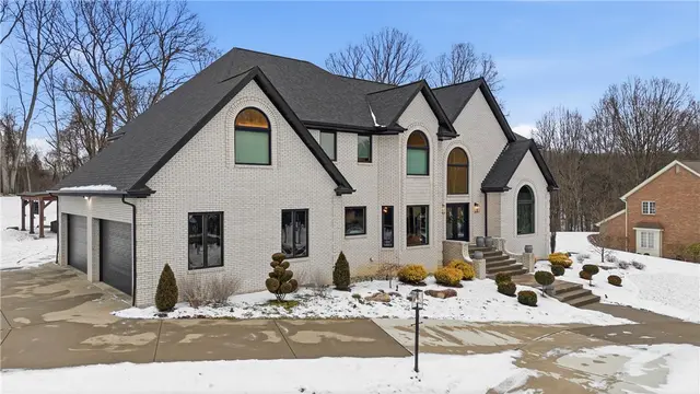 1514 Fox Chase Dr gallery image 7