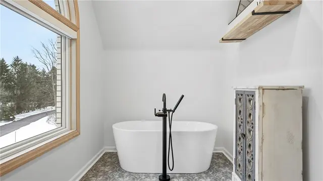 1514 Fox Chase Dr gallery image 22