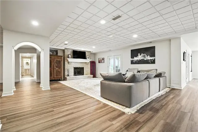 152 Sebago Lake Dr gallery image 44