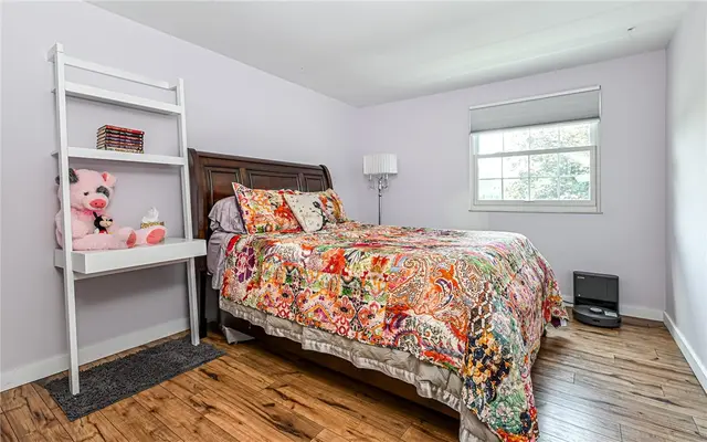1523 Mountainview Dr gallery image 7