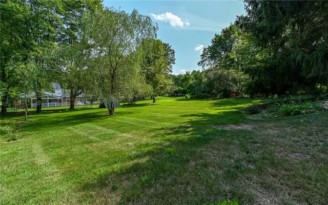 1523 Mountainview Dr gallery image 27
