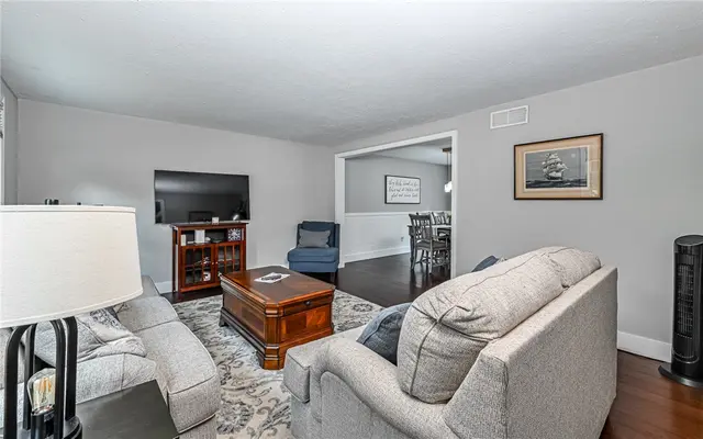 1523 Mountainview Dr gallery image 28