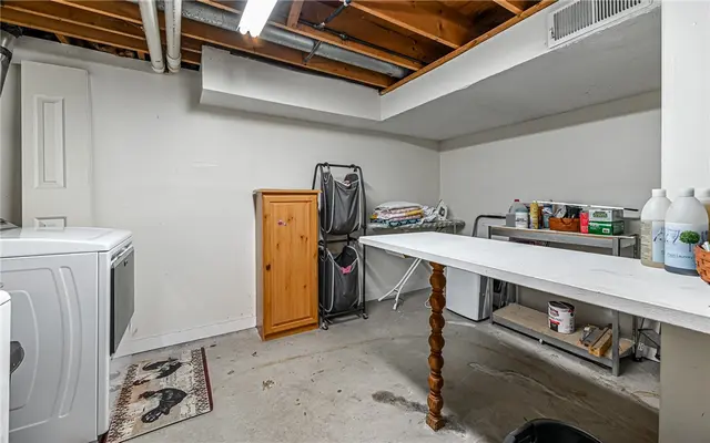 1523 Mountainview Dr gallery image 39