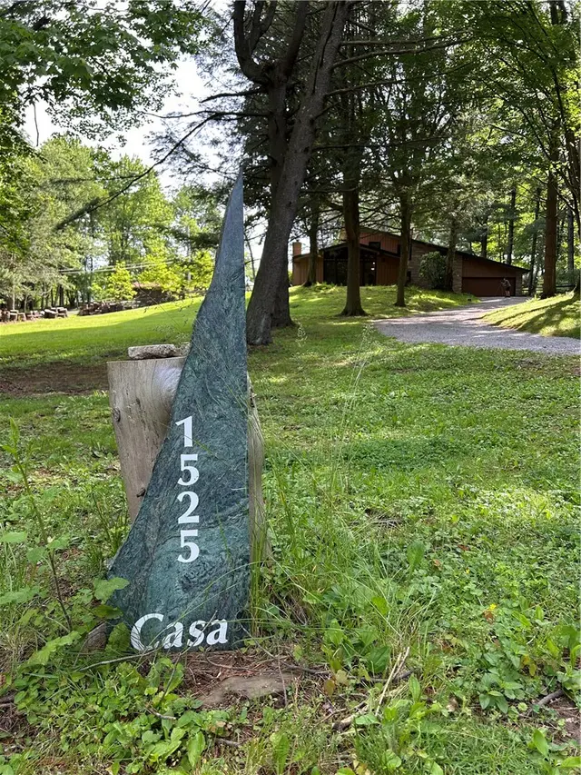 1525 Old State Rd