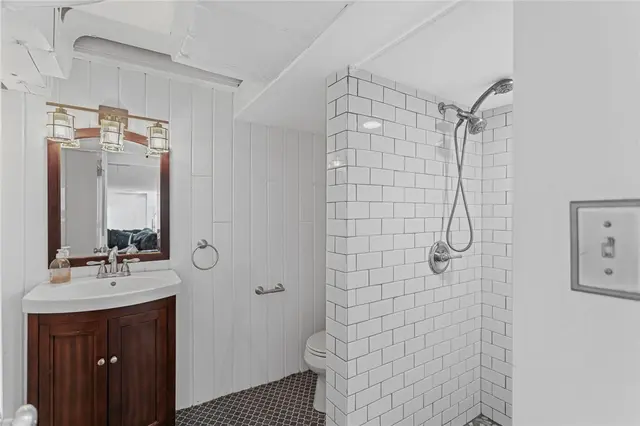 1527 W Ingomar Rd gallery image 3