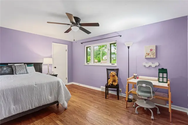 1527 W Ingomar Rd gallery image 8