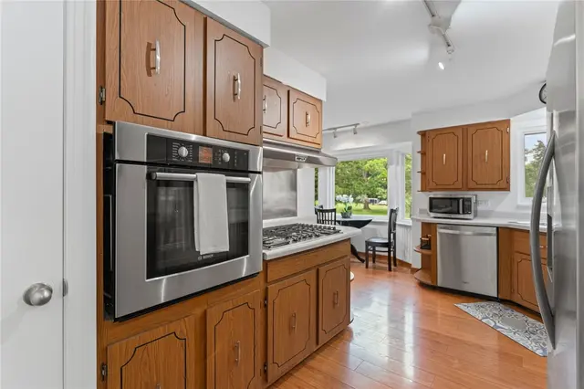 1527 W Ingomar Rd gallery image 14