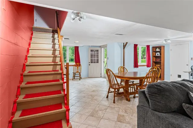 1527 W Ingomar Rd gallery image 31